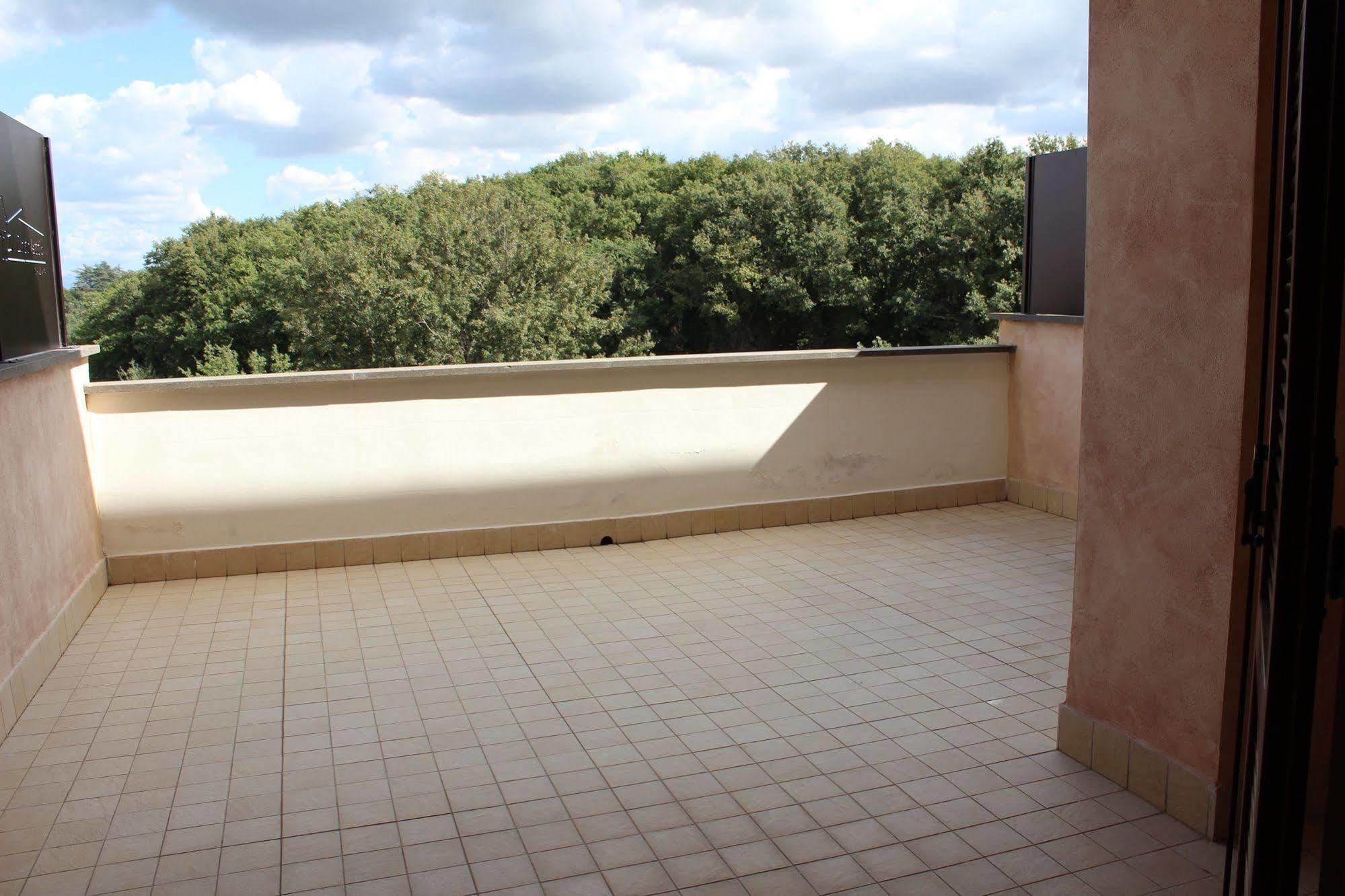 Il Casaletto Dei Ludi Aparthotel Aranova Bagian luar foto